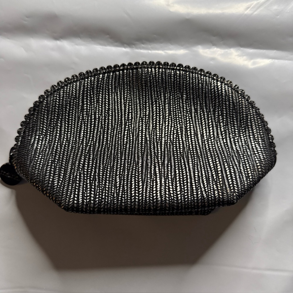 Clam Shell Silver Texture Pattern Clutch Purse Bag by Mark. 8”x5”